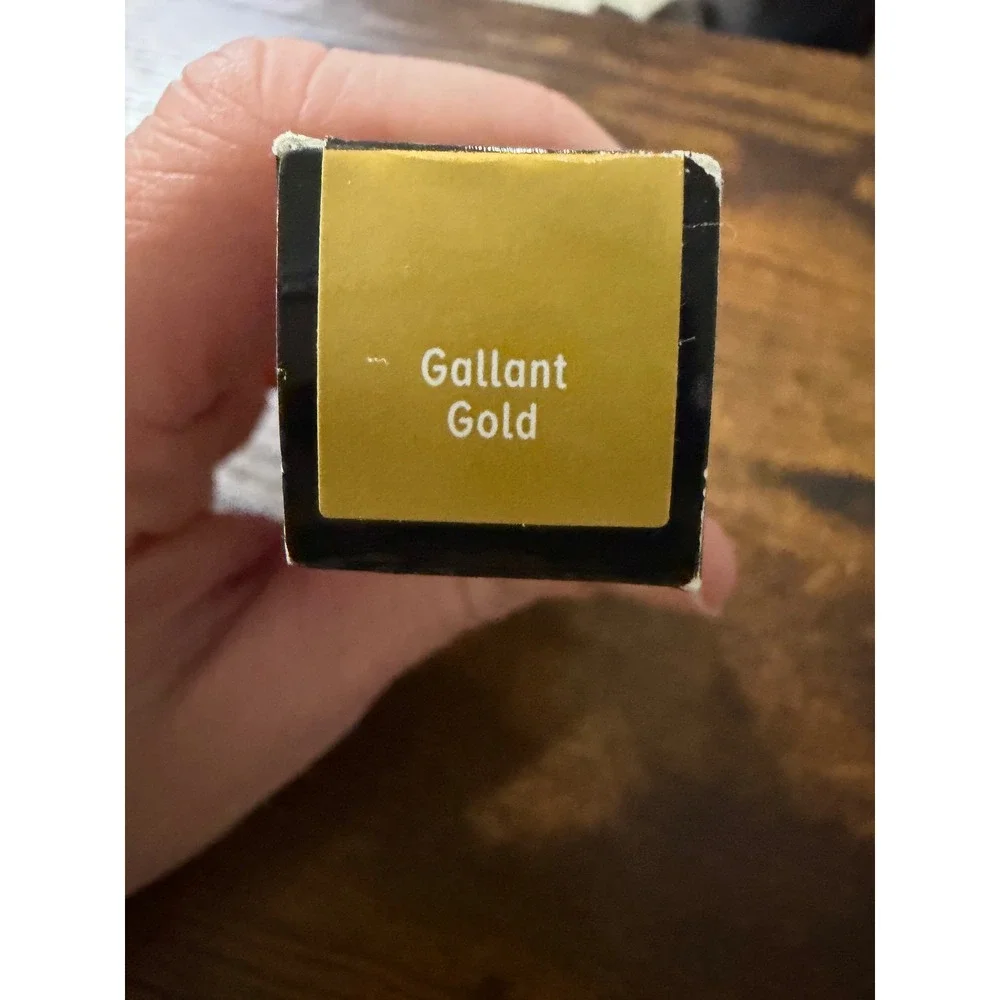 IT Cosmetics Superhero No-Tug Shadow Stick Gallant Gold Shimmer Eyeshadow New - Picture 2 of 3